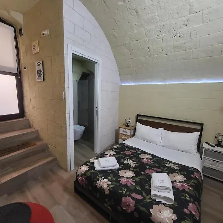 Ederina Bed & Breakfast 3*